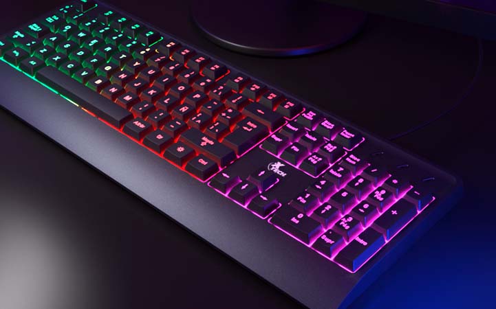 Teclado Gamer KlipXtreme Chevalier con Iluminación RGB Multicolor